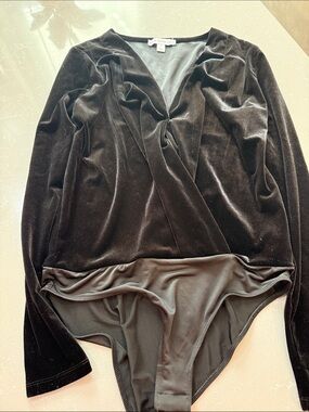 Black Velvet Surplice Long-Sleeve Bodysuit - Unknown Brand